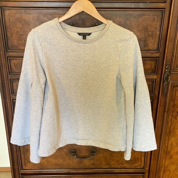 Banana Republic grey sweatshirt with bell sleeves - Picture 1 of 13